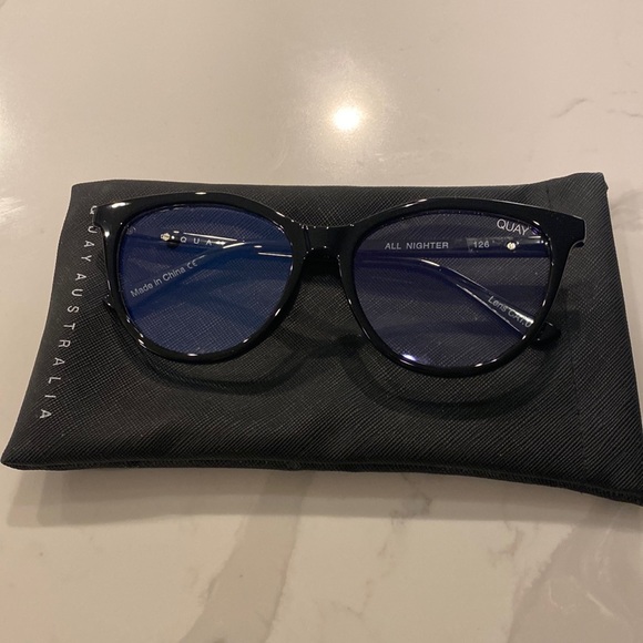 Quay Australia Accessories - NWOT Quay Blue Light Glasses